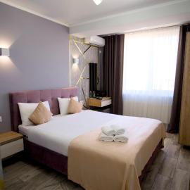 Hotel Paris & SPA, hotel en Chisináu