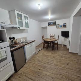 Studio Les Sapins, hotel in Chapois
