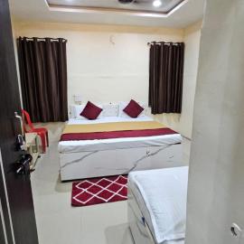 Godavari Lodge – hotel w mieście Solapur