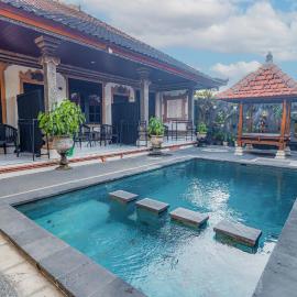 Komala Indah 2, khách sạn ở Badung