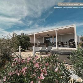 Eva Beach House I & II Buqez - private sauna or whirlpool, viešbutis mieste Drage