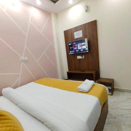 Hotel Hardik Palace