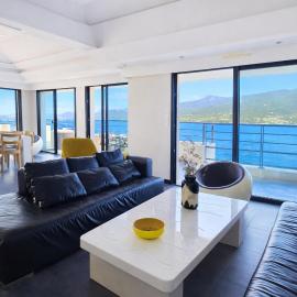 Duplex T4 de haut standing les pieds dans l'eau - Vue mer & Jacuzzi, hotel u gradu 'Propriano'