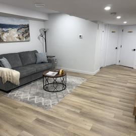 Vinash Luxury Suite, hotell i Edmonton