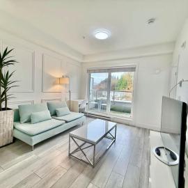 Surrey में, होटल Downtown Condo Vancouver Skytrain Free Parking