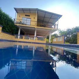 Casa Campestre Paraíso Los Giro, hotel a Piedras