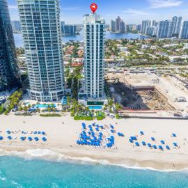 Oceanview Apt Marenas Resort, Direct Beach Access!, hotel in Sunny Isles Beach