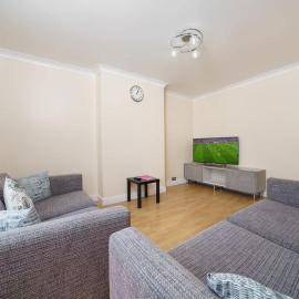 2BR Apartment near Heathrow Airport