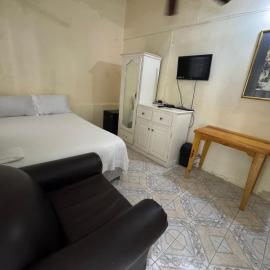 Froggy room, Hotel in Negril