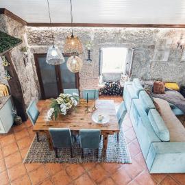 Jacuzzy Luxury Geres Stone House Villa, hotel in Valdosende