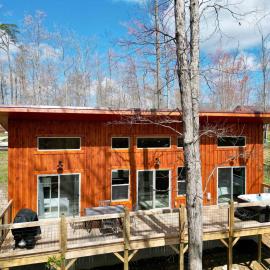 Dwight's Cabin- RRG - Hot Tub - Views -PMRP Climbing Area, hotel a Beattyville