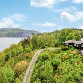 Cozy Home In Farsund With Wifi, hotel u gradu 'Farsund'