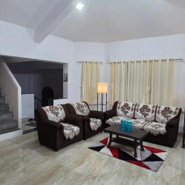 Sunset Villa 2km from Pune Airport, Hotel in Pune