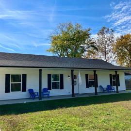 Casa Alegre - WiFi Spacious Stay Near RRG and Shops Great for Large Groups Remote Work Big Backyard and Fire Pit