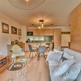 Magnifique T3 proche pistes - 4 pers. - FR-1-685-99, hotel in Les Gets
