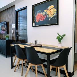 Mactan Newton Retreat WiFi Hot Water Smart TV, hotel di Punta Engaño