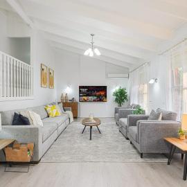 Charming 5BR in Beecroft With Gym Near Epping