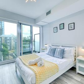 StayToronto - Urban Serenity Studio Suite - Downtown