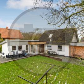 2 Bedroom Nice Home In Løgstør, khách sạn ở Løgstør