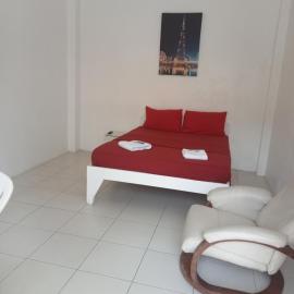 J and M Pension House, hotel en Dipólog
