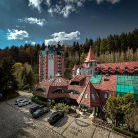 Hotel Las Piechowice, hotel di Szklarska Poręba