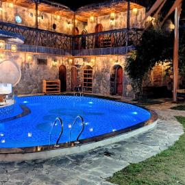 Loop Eco Stone House Ha Giang, хотел в Ха Жианг