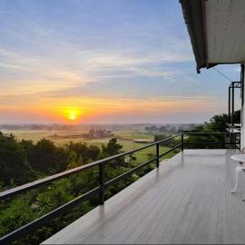Private Villa Sunrise & Rice Field Views