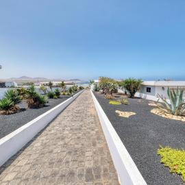 Bungalow Olas del Risco - Ocean views - Beach 2 min By Lanzarote Vacation Homes