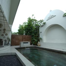 Kanjeng Heritage Villa by Raminten, hotel em Pakem