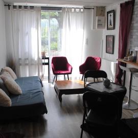 Appartement en rez-de-chaussée au coeur d'un village, hotel di Les Échelles