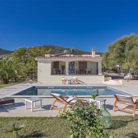 Villa Alba Ogliastra con piscina privata, hotel in Tertenìa