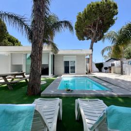 Casa Lumina II, hotel u gradu 'Chiclana de la Frontera'