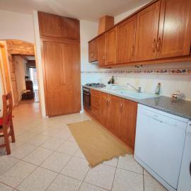 Stone House - Waterfalls, Nature Stay, hotell i Louriçal do Campo