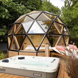 L'Échappée Bulle - Dôme & jacuzzi - Bastogne Centre, hotel in Bastenaken