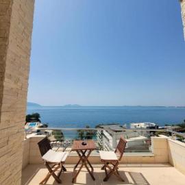 Hotel Lusini, hótel í Vlorë