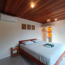 Sonnenhouse Lombok Kertaraharja Bungalow Kamboja, מלון בLuk