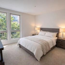 Stylish Luxury 2BR - Walk to Irvine Spectrum, ξενοδοχείο σε Lake Forest