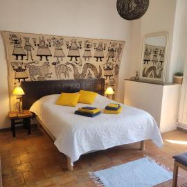 le rocher de Sampzon, hotel Sampzon városában