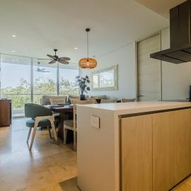 2-Br Sea & Pool View Apartment Pet-Friendly