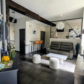 Hôtel de Clèves, hotel din Nevers
