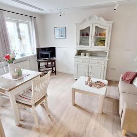 Landhaus-Rosenhof-Wohnung-2, hotel a Boldixum