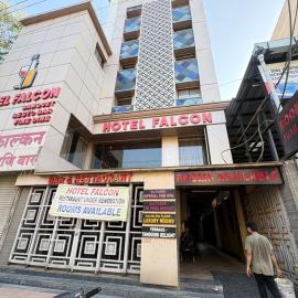 Hotel Falcon Ulhasnagar by Hotelist, готель у місті Кальян
