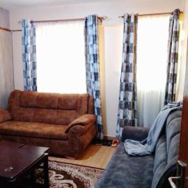 Sams Cozy 2 bedroom with free WiFi and free secure parking
