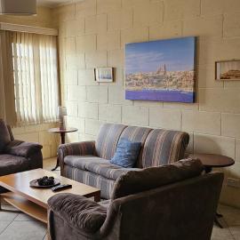 Quiet, spacious 3 bedroom 2 bathroom apartment