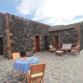 Casa Rural la Hojalata، فندق في Mocanal