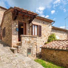 Casa Aldobrandesca