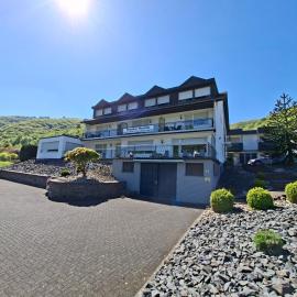 Pension Mosella, Gästezimmer, hotel in Sankt Aldegund