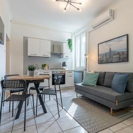 Elegant Urban Suite in centro città、セニガッリアのホテル