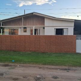 Casa Pereque โรงแรมในMatinhos