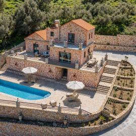 Villa FoRest luxury in nature with private pool